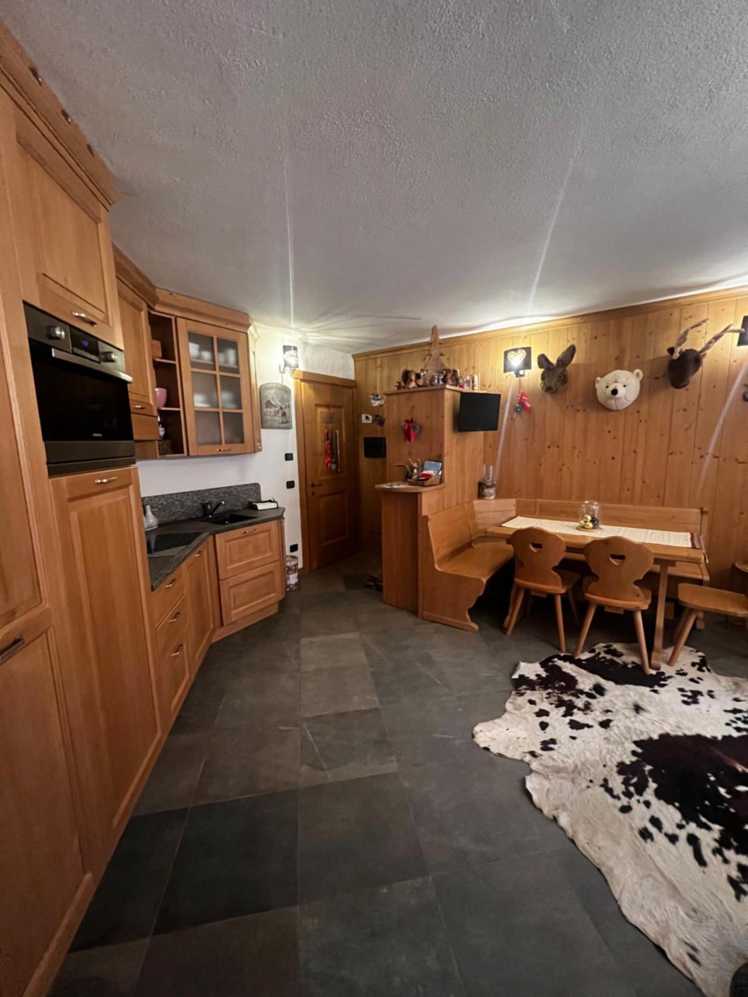 Appartamento Incantevole Con Box E Ski Room, Wi-Fi, Bormio Eksteriør bilde